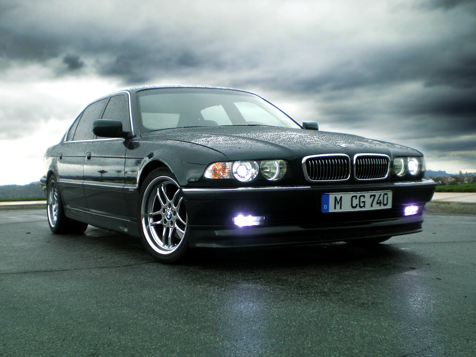 BMW 7-series E38: 1 фото