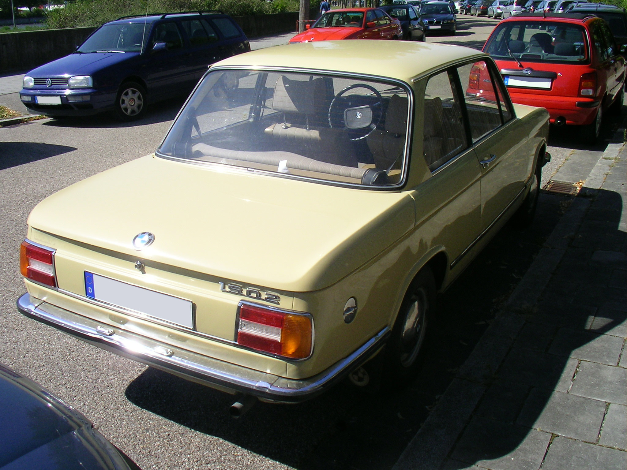 BMW 1502: 4 фото