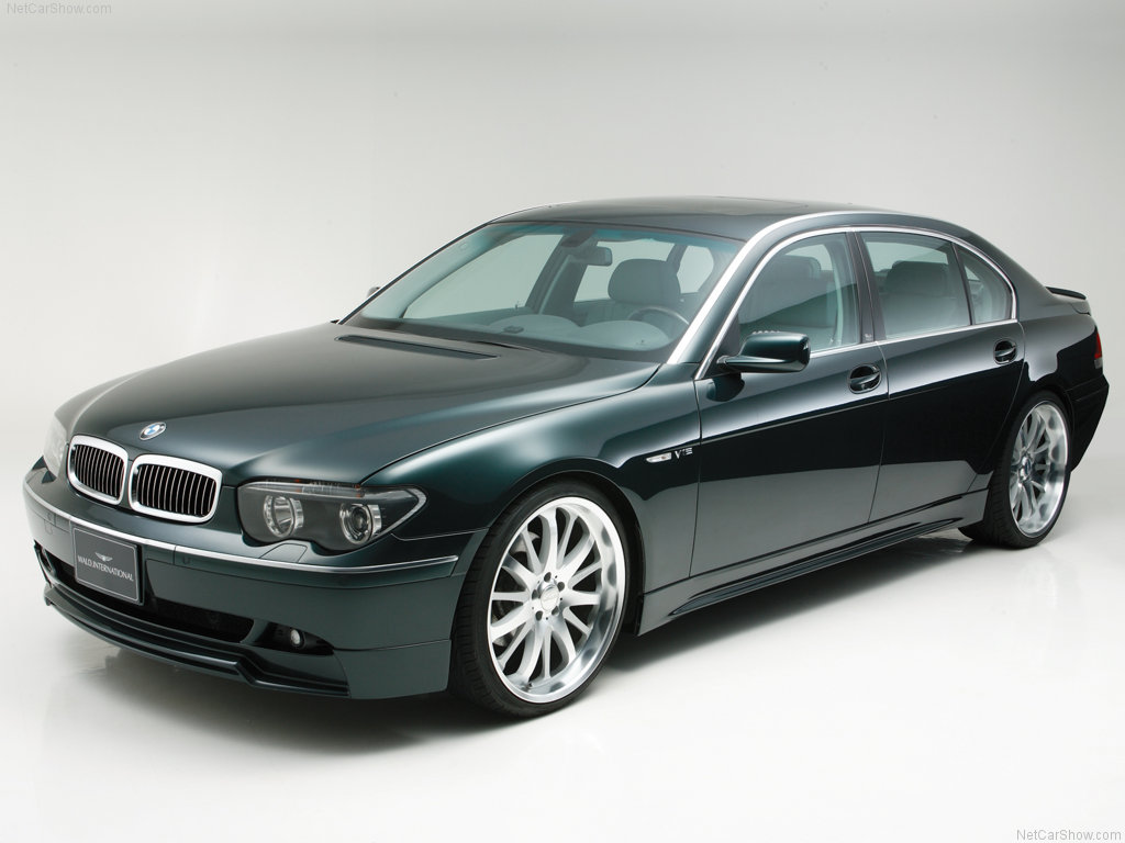 BMW 7: 8 фото