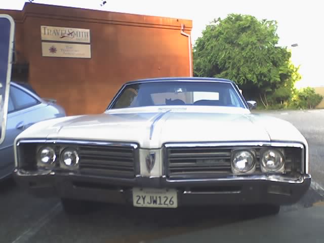 Buick Wildcat: 10 фото