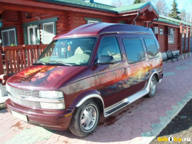 Chevrolet Astro: 4 фото