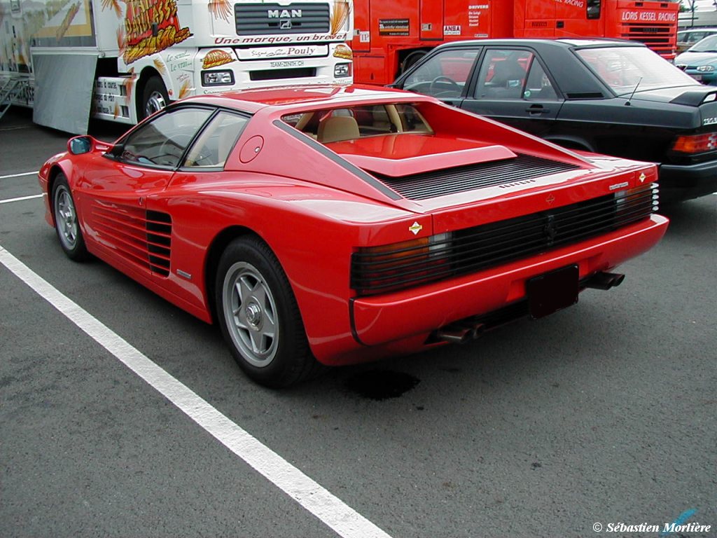 Ferrari Testarossa: 11 фото