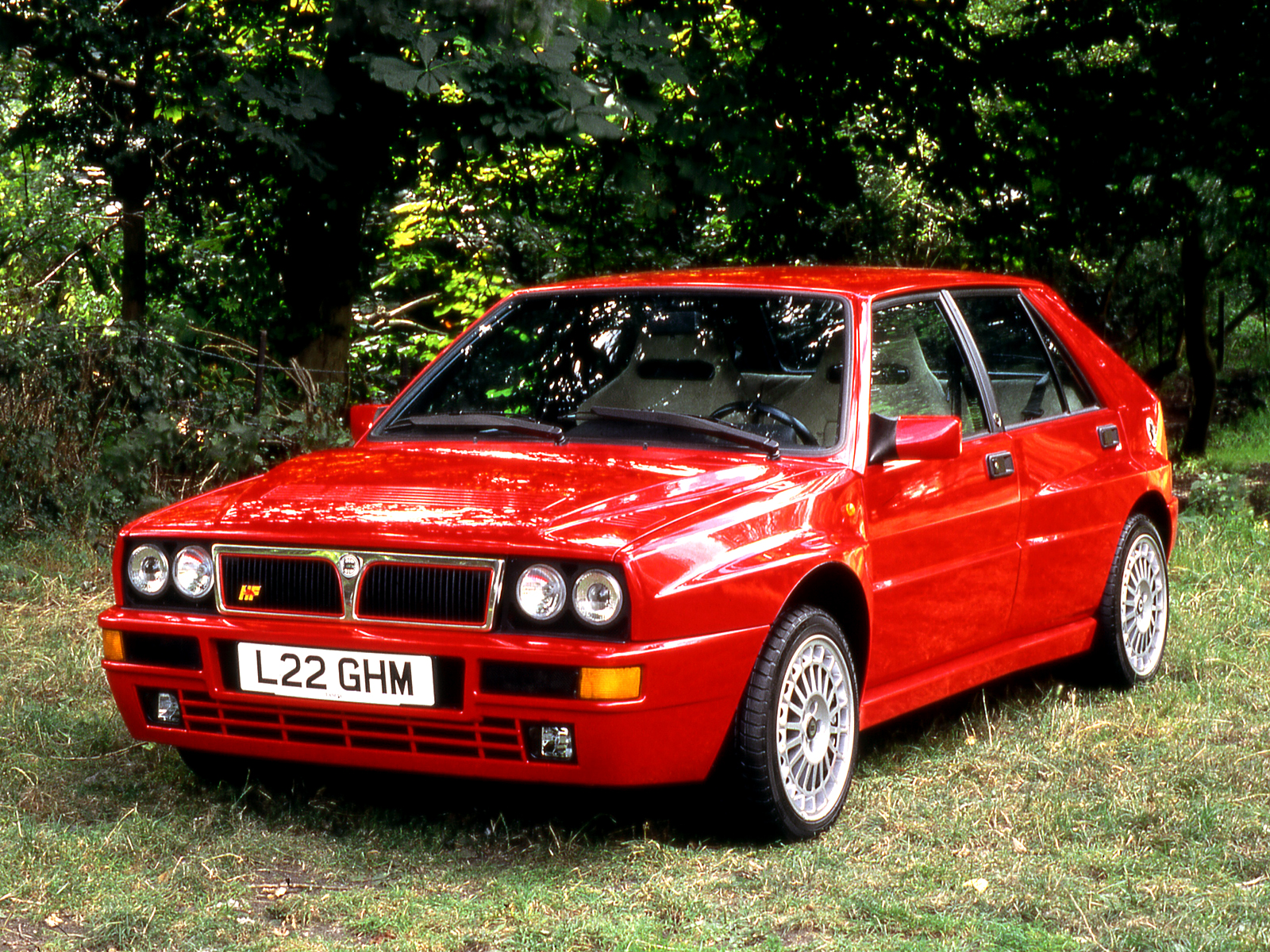 Lancia Delta HF Integrale: 8 фото