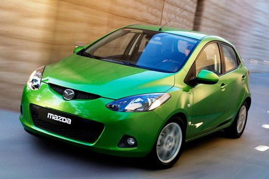 Mazda 2: 10 фото