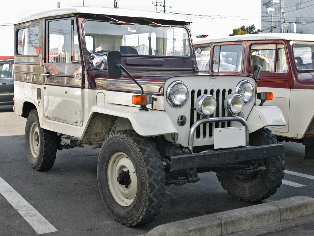 Mitsubishi Jeep