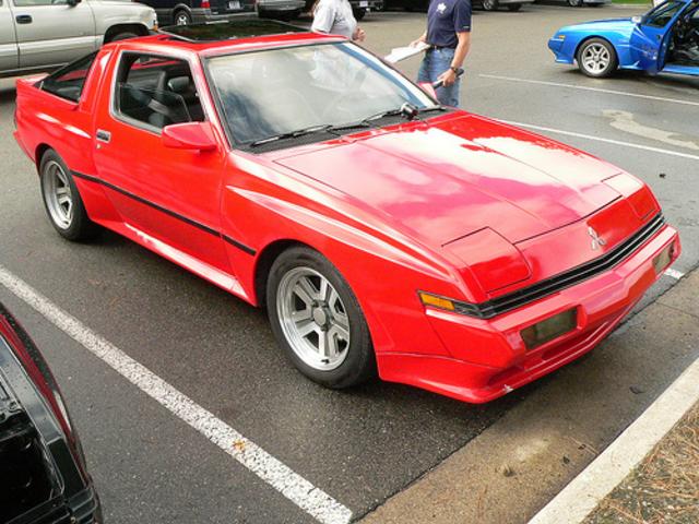 Mitsubishi Starion: 9 фото