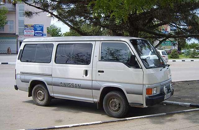 Nissan Urvan: 4 фото