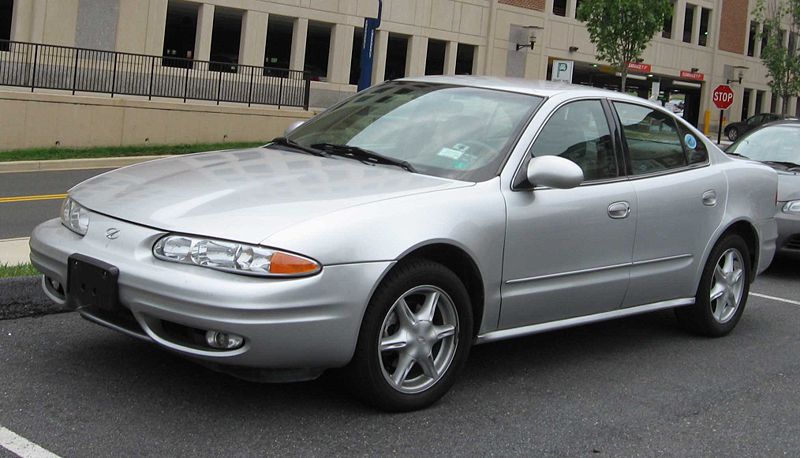 Oldsmobile Alero: 1 фото