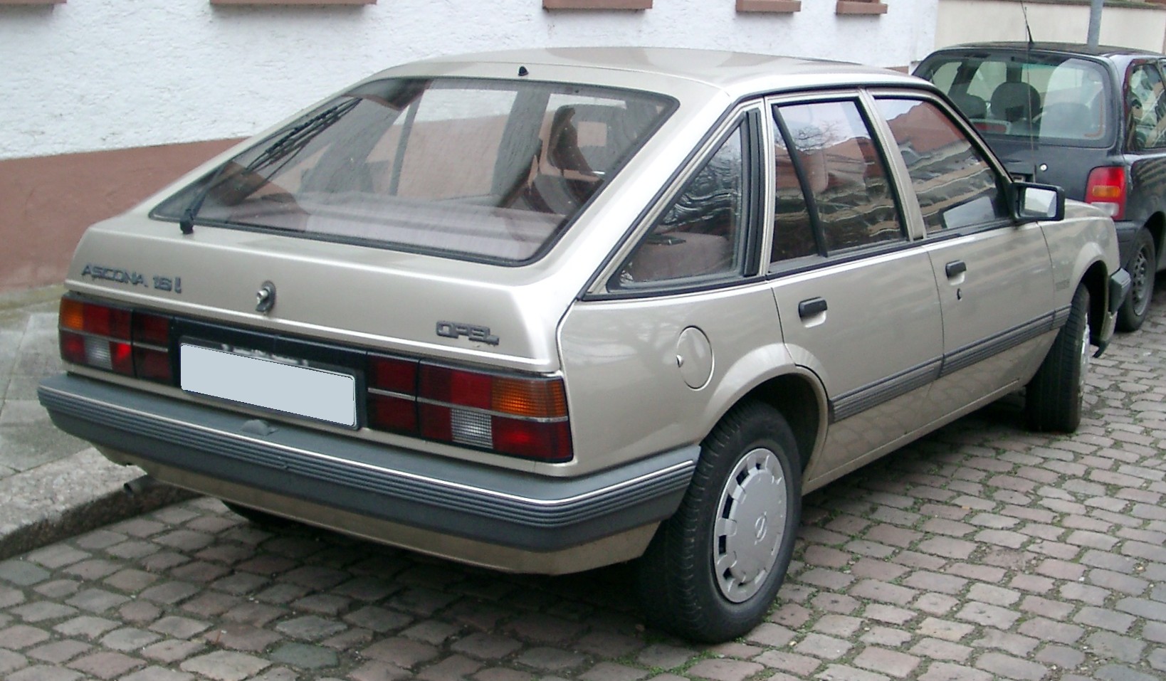 Opel Ascona: 6 фото