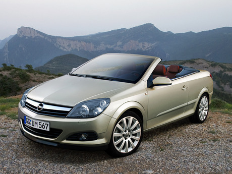 Opel Astra TwinTop: 6 фото