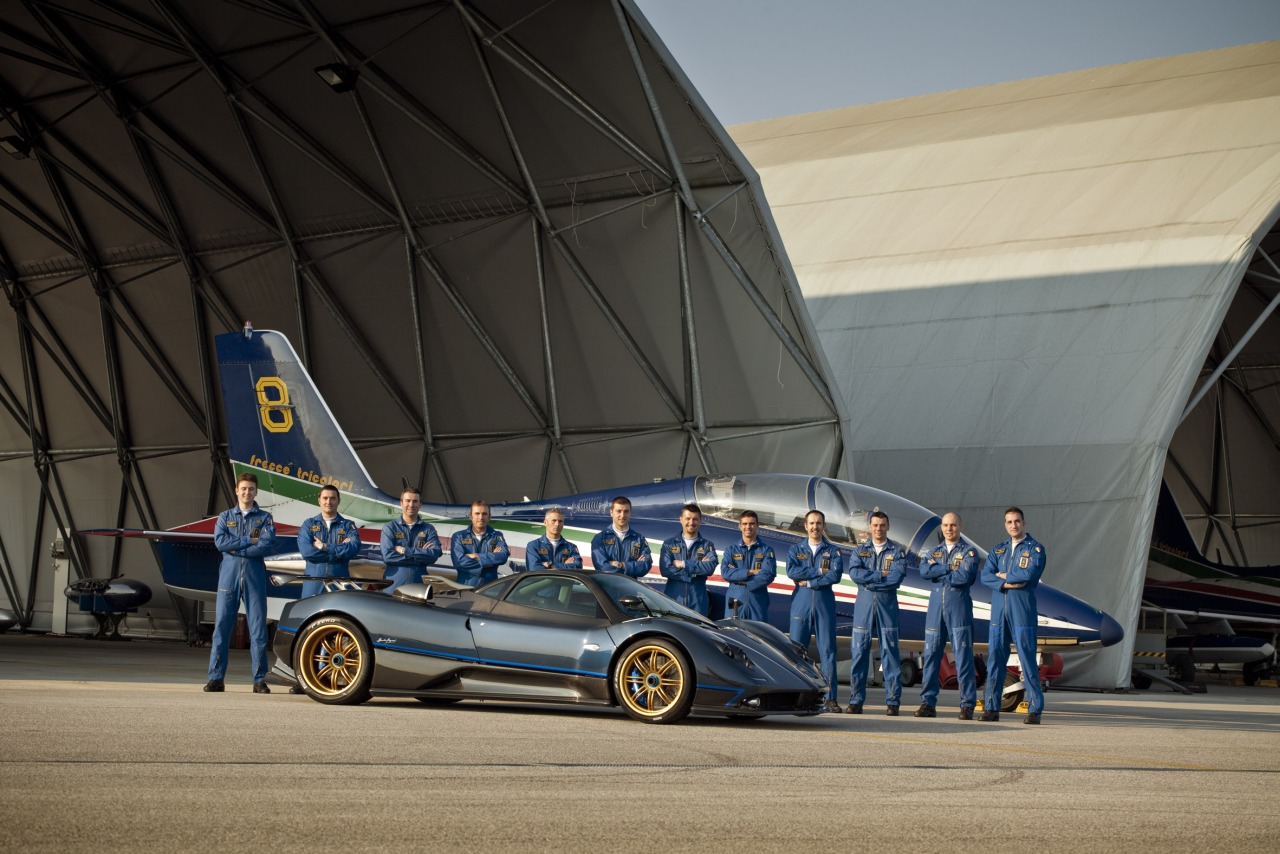 Pagani Zonda Tricolore: 7 фото