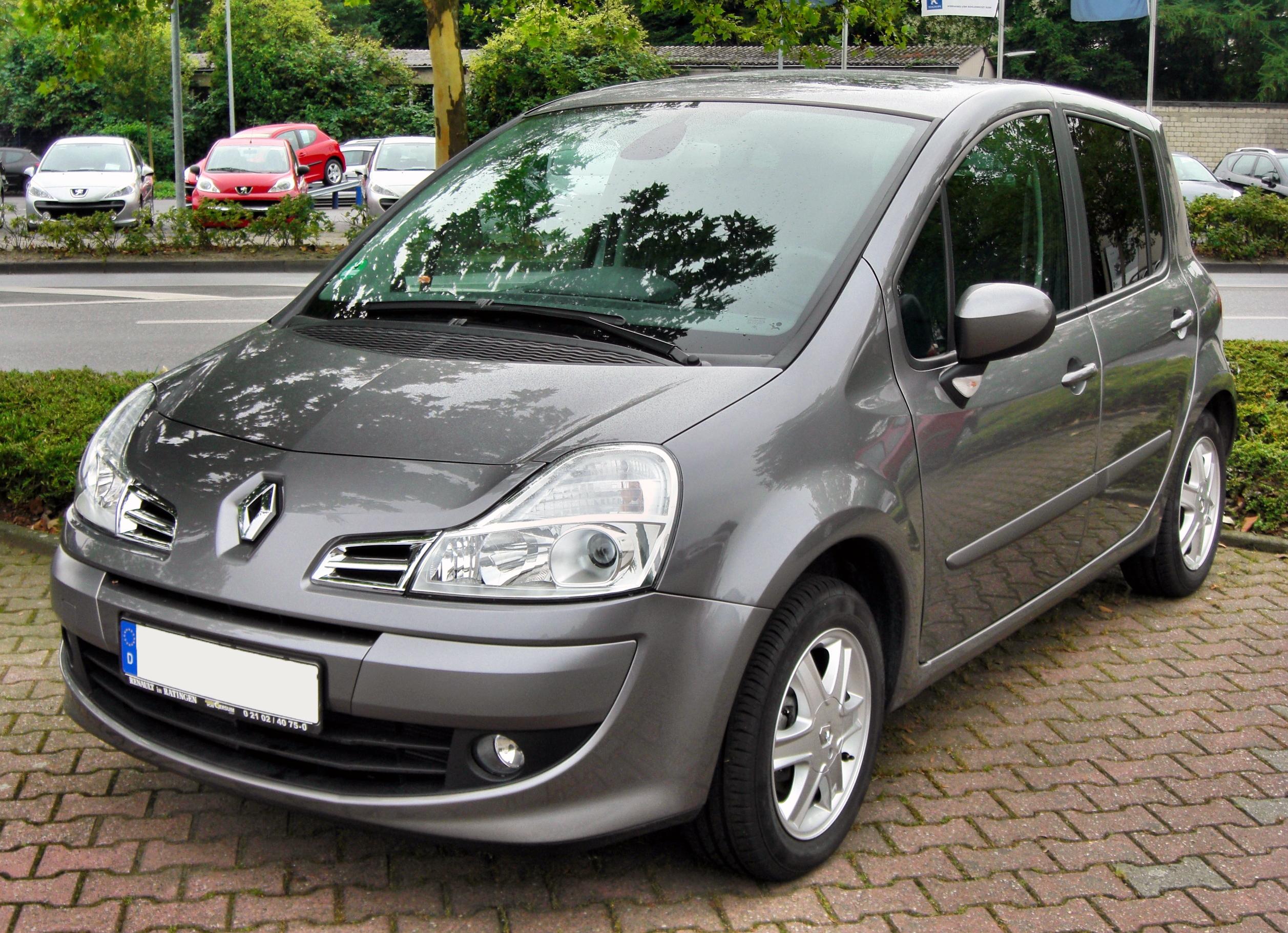 Renault Modus: 8 фото