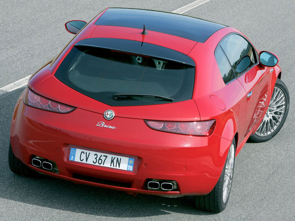 Alfa Romeo Brera: 12 фото