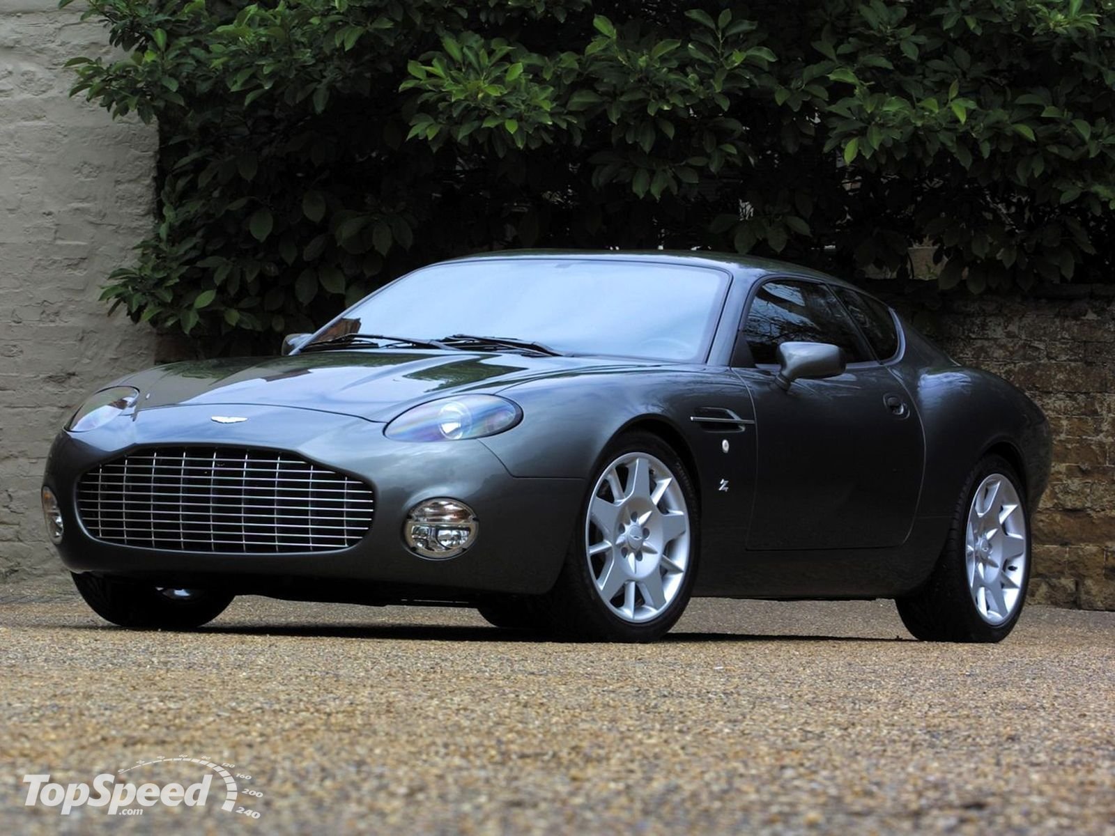 Aston Martin DB7: 7 фото