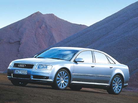 Audi A8 D3: 12 фото