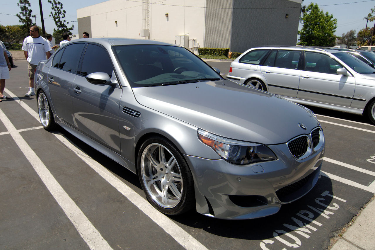 BMW M5 E60: 7 фото