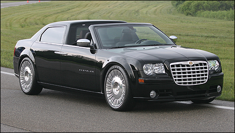Chrysler 300C: 06 фото