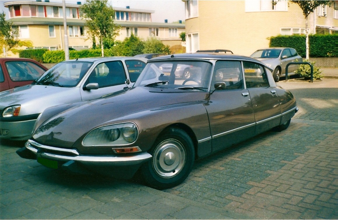 Citroen DS: 9 фото