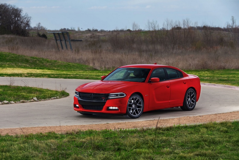 Dodge Charger 2015: 2 фото