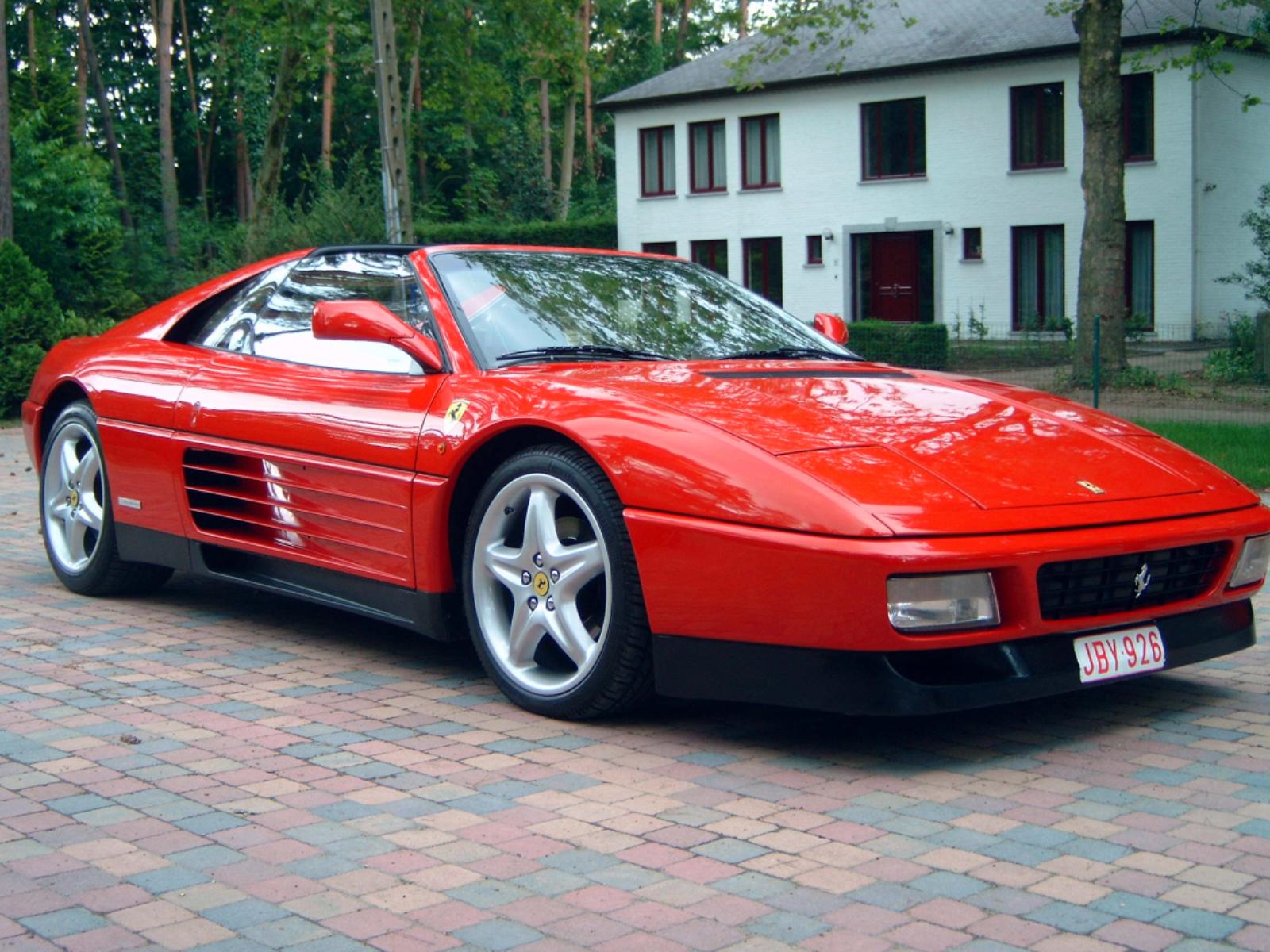Ferrari 348: 3 фото