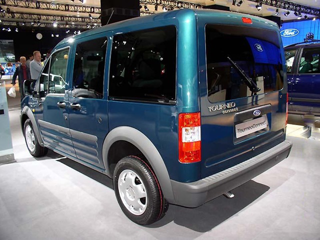 Ford Tourneo Connect: 03 фото
