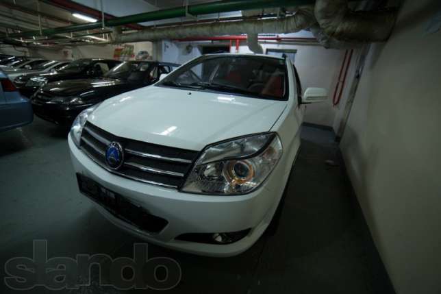 Geely MK Cross: 10 фото