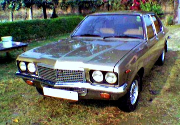 Hindustan Contessa: 9 фото