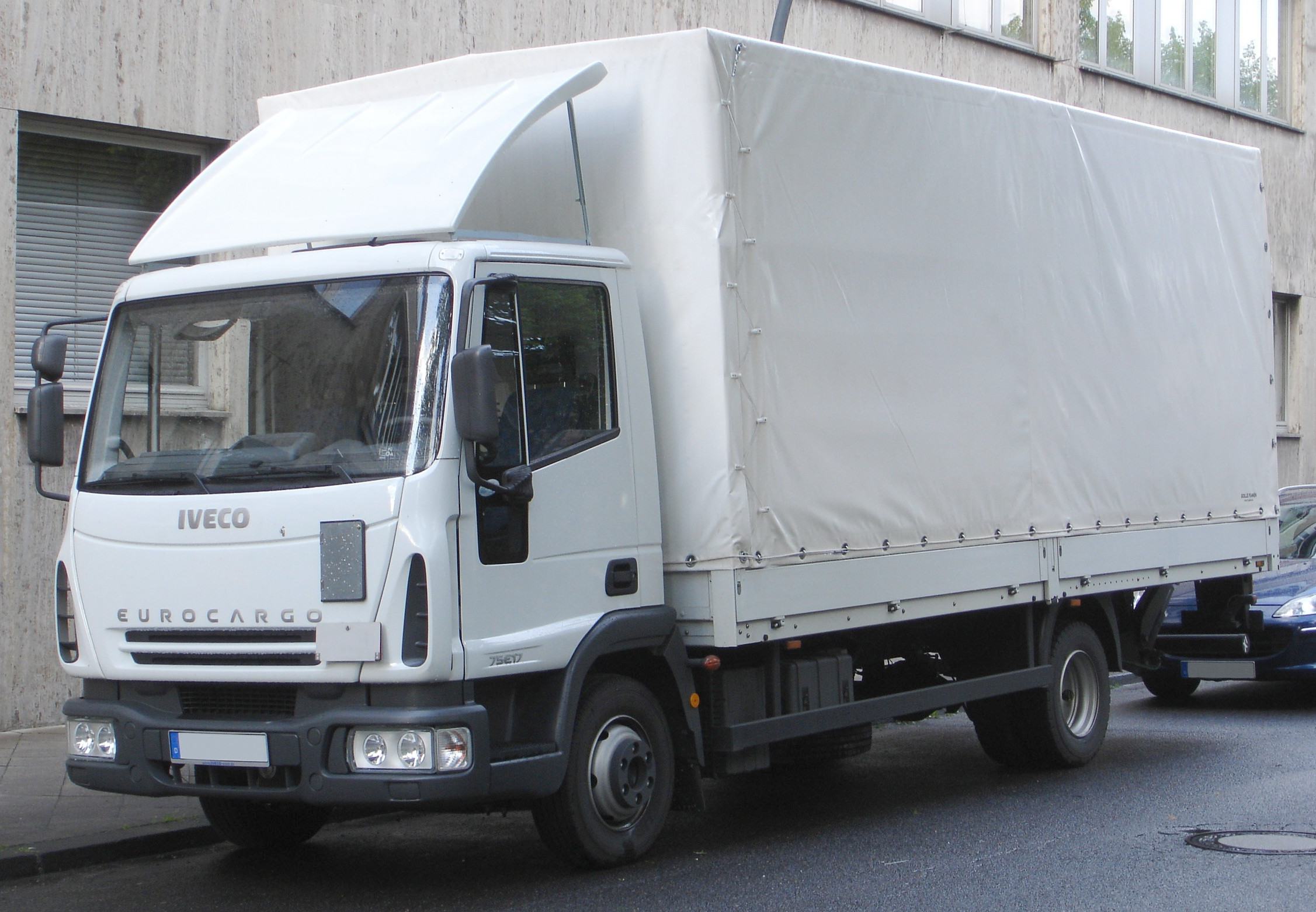 Iveco EuroCargo: 11 фото