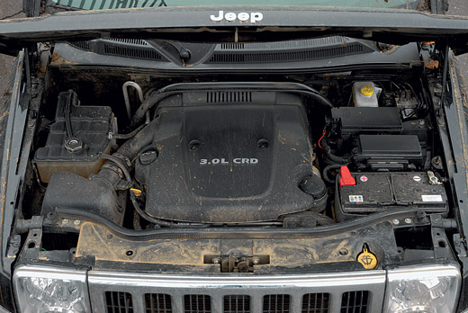 Jeep Commander: 12 фото