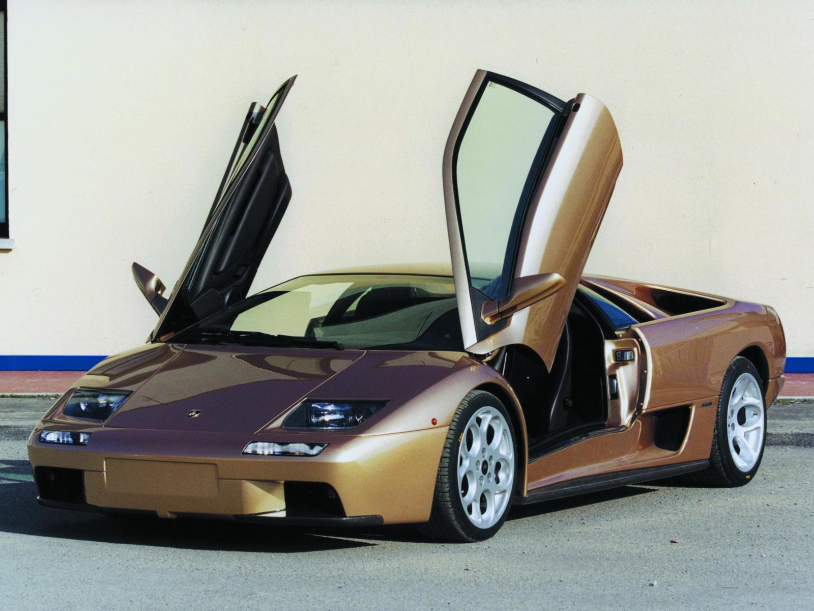 Lamborghini Diablo: 09 фото