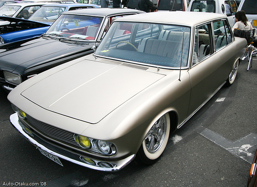 Mazda Luce: 3 фото