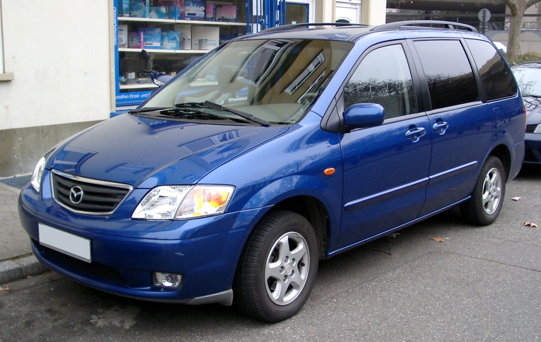 Mazda MPV I: 4 фото