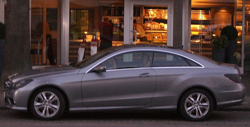 Mercedes E-class Coupe: 4 фото