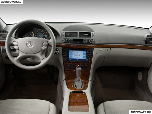 Mercedes E-class S211: 3 фото