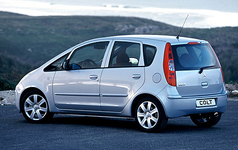 Mitsubishi Colt: 10 фото