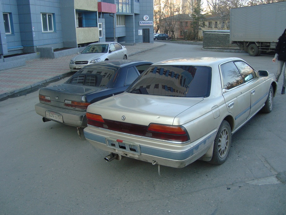 Nissan Laurel C33: 3 фото