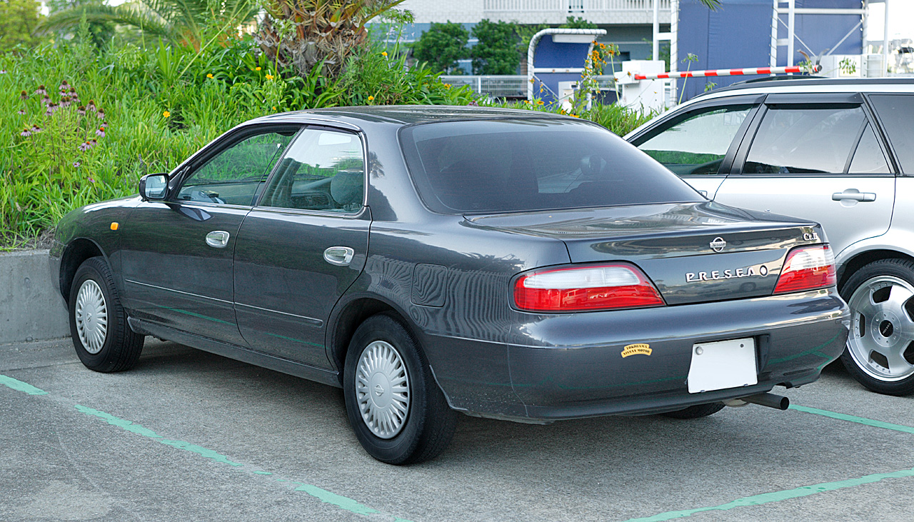 Nissan Presea: 2 фото