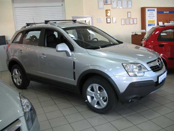 Opel Antara: 11 фото