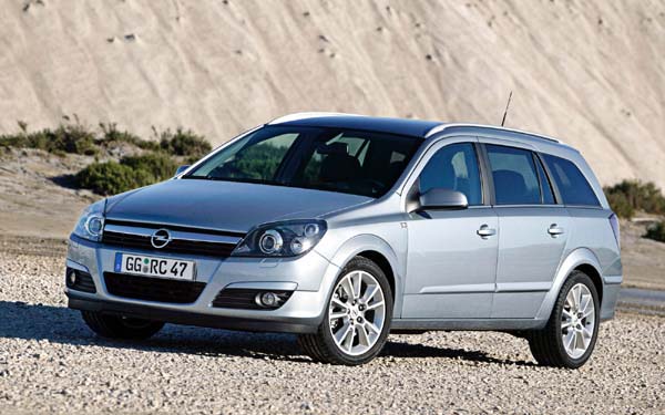 Opel Astra Family Caravan: 2 фото