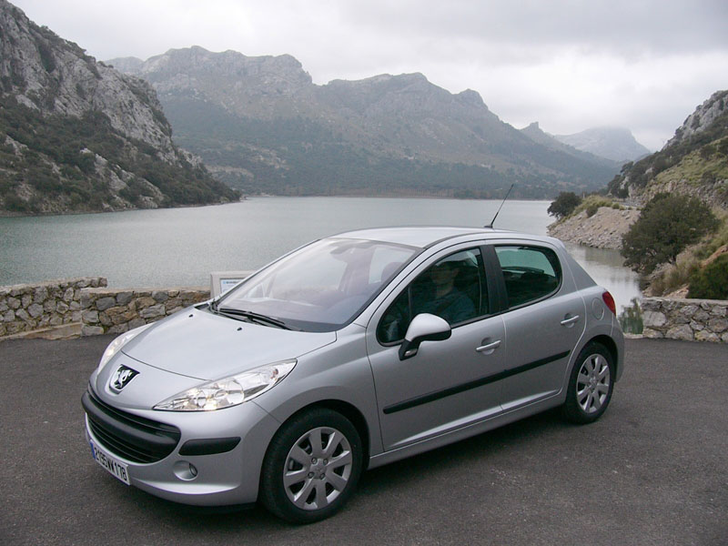 Peugeot 207: 07 фото
