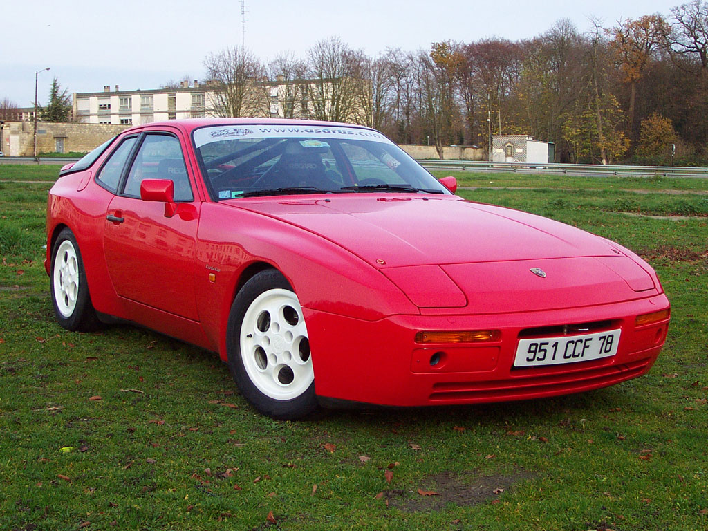 Porsche 944: 7 фото