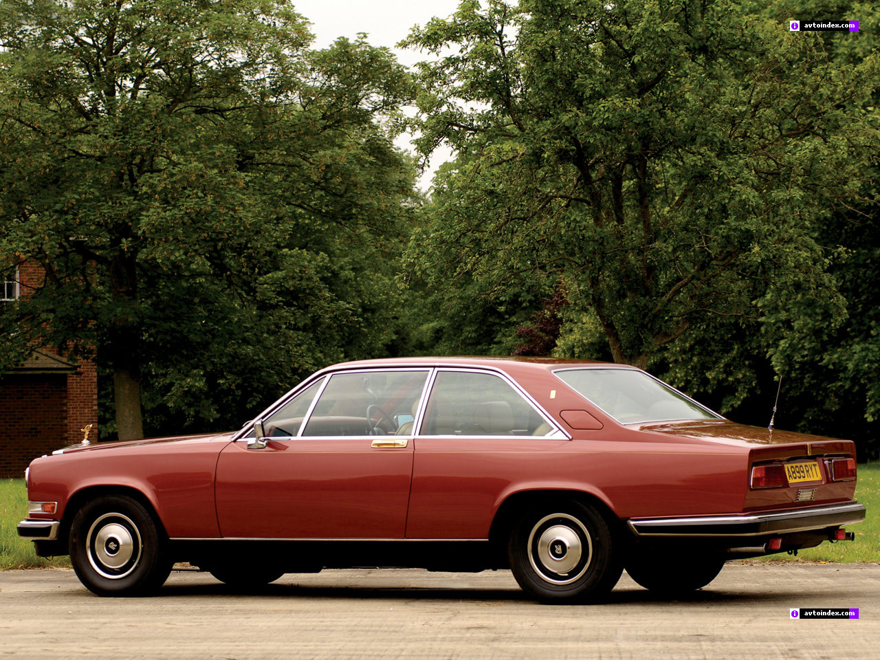 Rolls-Royce Camargue: 3 фото