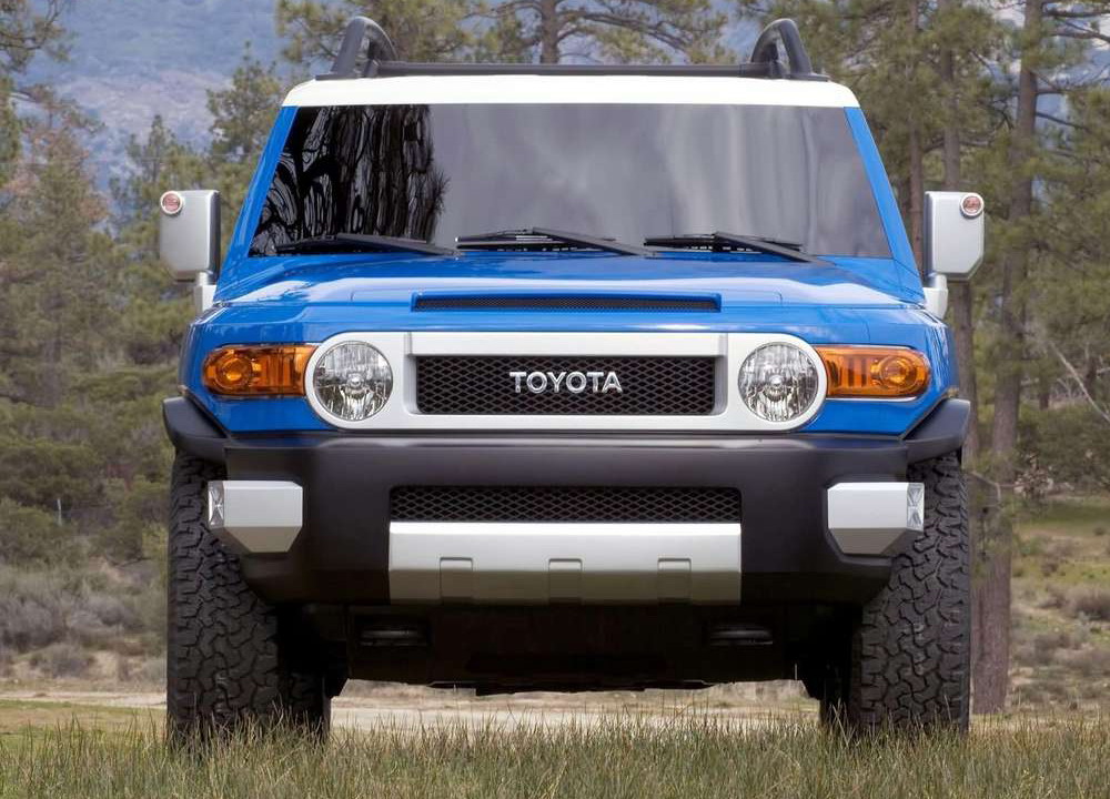 Toyota FJ Cruiser: 9 фото