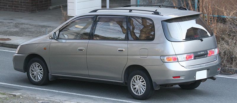 Toyota Gaia: 7 фото