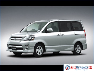 Toyota Noah: 9 фото