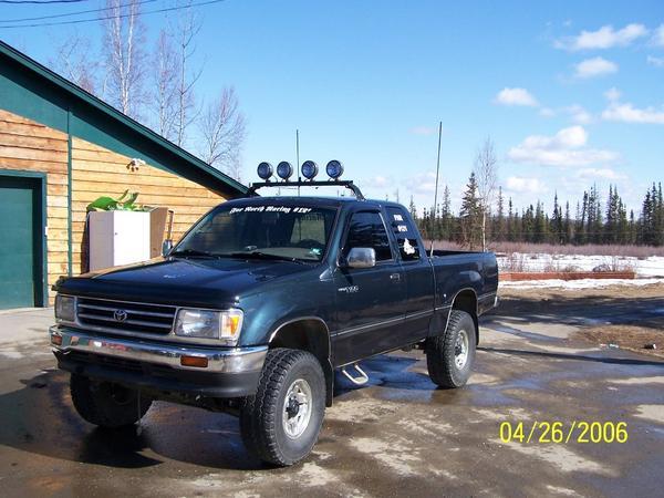 Toyota T100: 5 фото