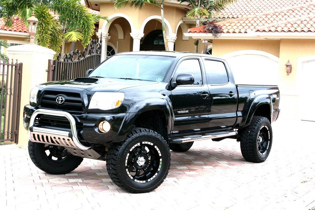 Toyota Tacoma: 9 фото