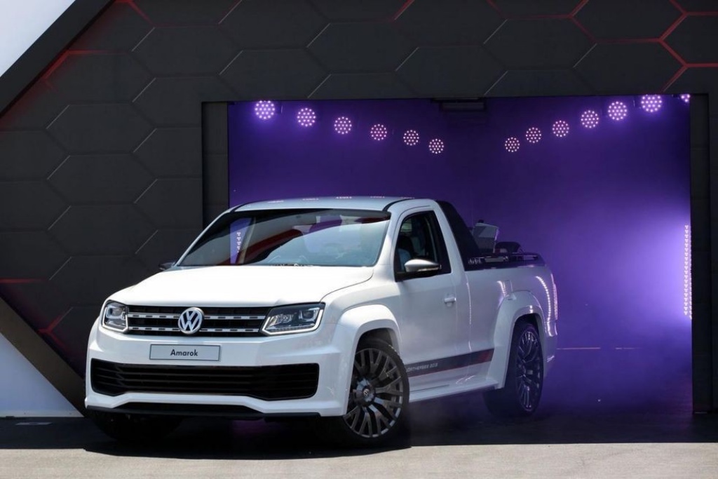 Volkswagen Amarok 2016: 10 фото